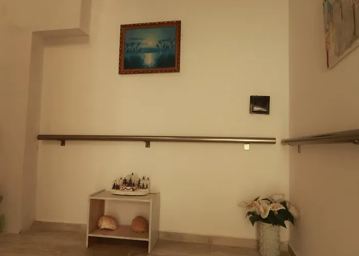 Valeon Three * Sarandë