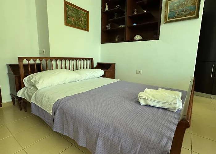 Valeon Three Sarandë