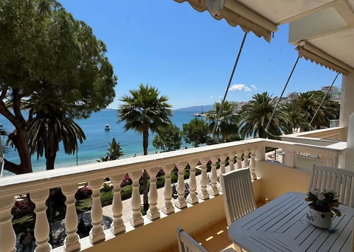 Apartament Valeon Three *